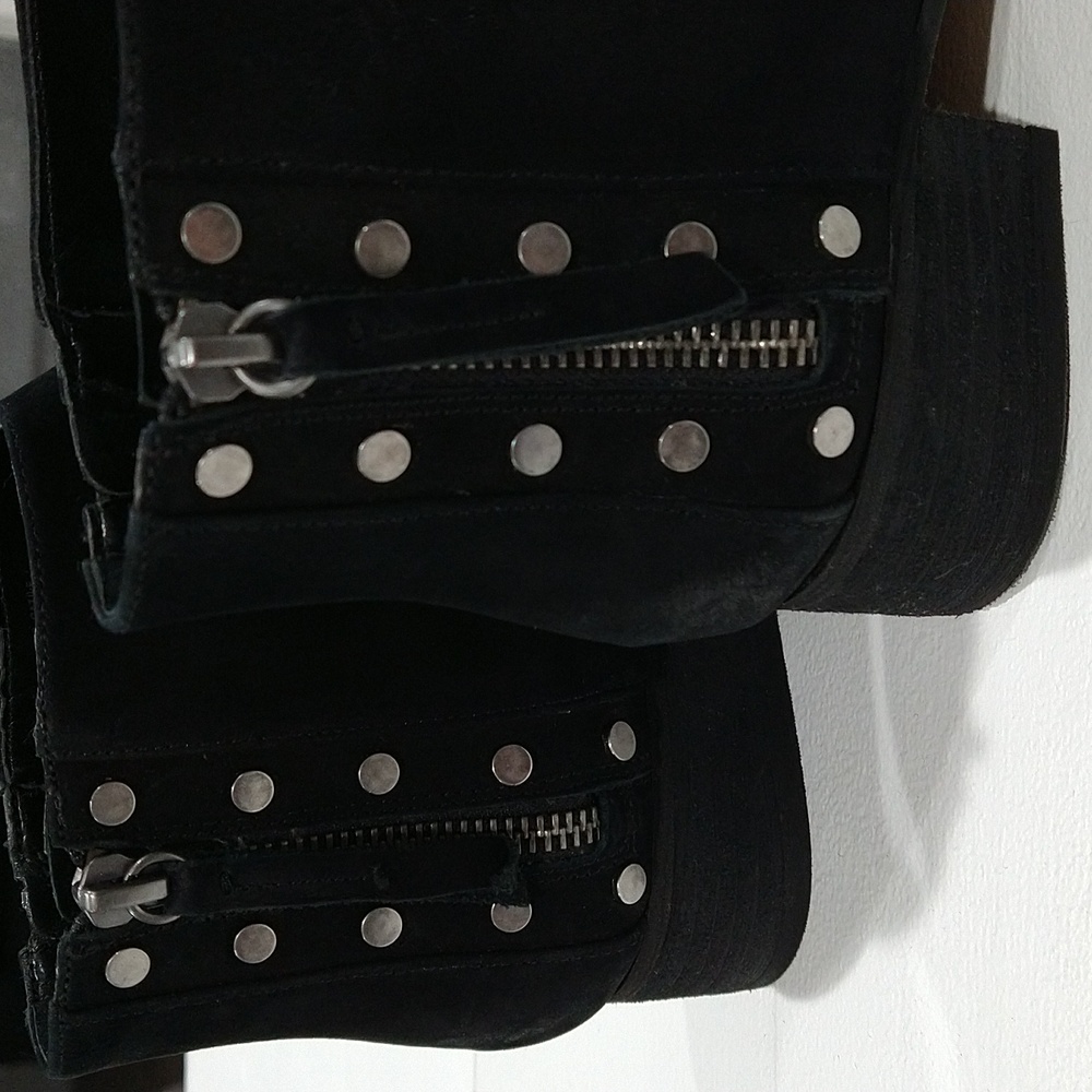 Vince Camuto Ankle Booties - Picture 3 of 10